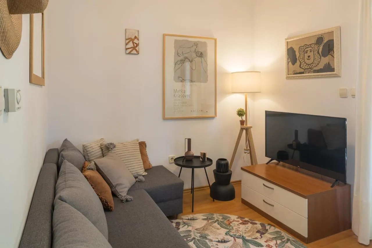 Ladonja Apartment Porec Croatia