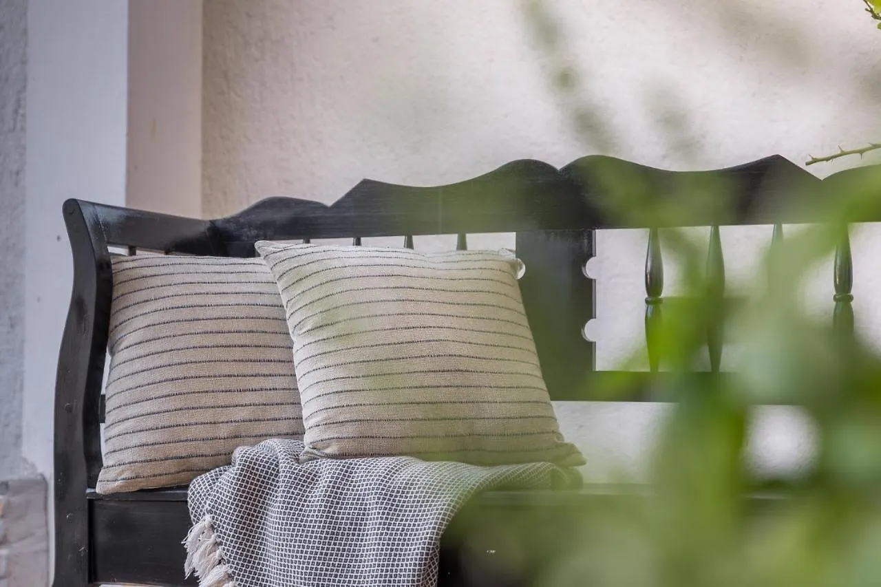 Ladonja Apartment Porec 0*,